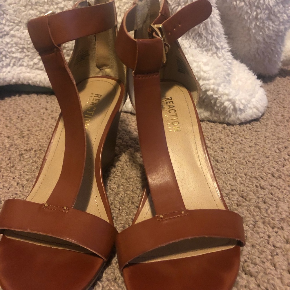 Reaction Kenneth Cole heels